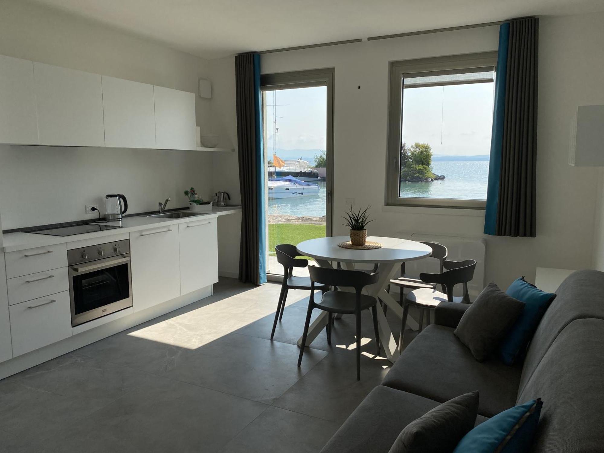 Sirmio Apartments - Darsena Stay ซีร์มิโอเน ภายนอก รูปภาพ