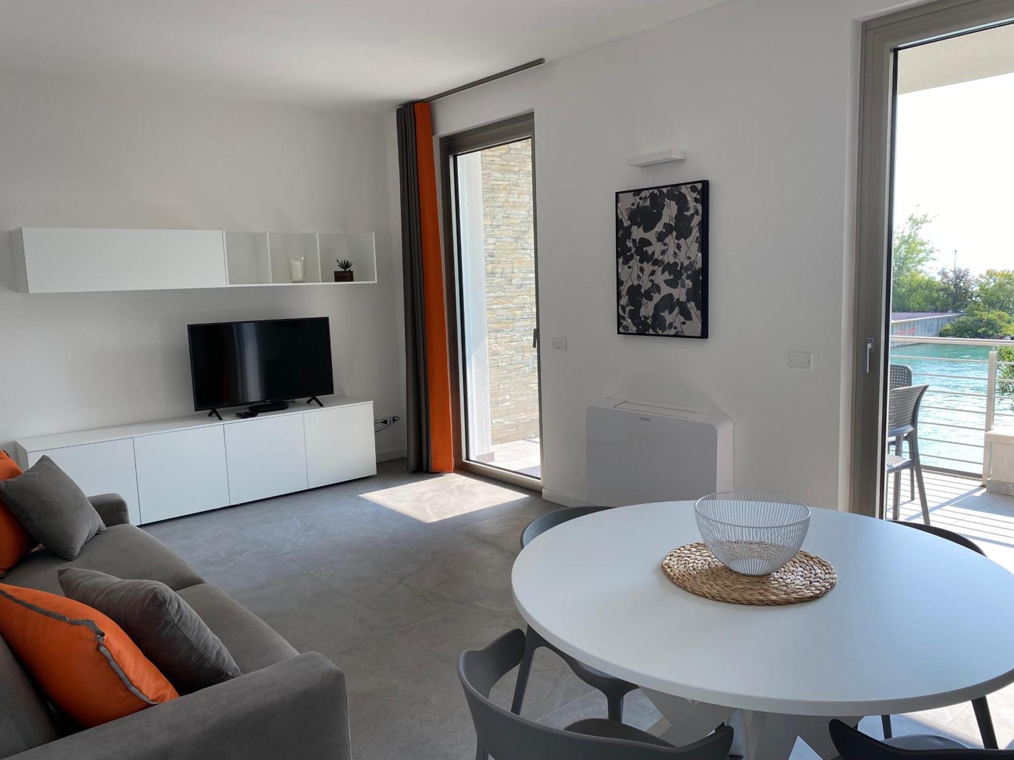 Sirmio Apartments - Darsena Stay ซีร์มิโอเน ภายนอก รูปภาพ