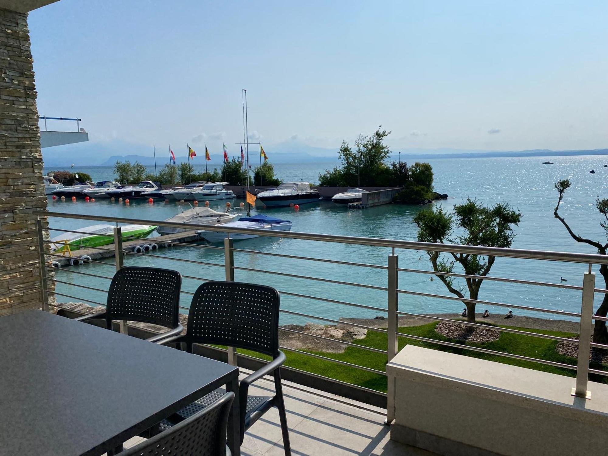 Sirmio Apartments - Darsena Stay ซีร์มิโอเน ภายนอก รูปภาพ